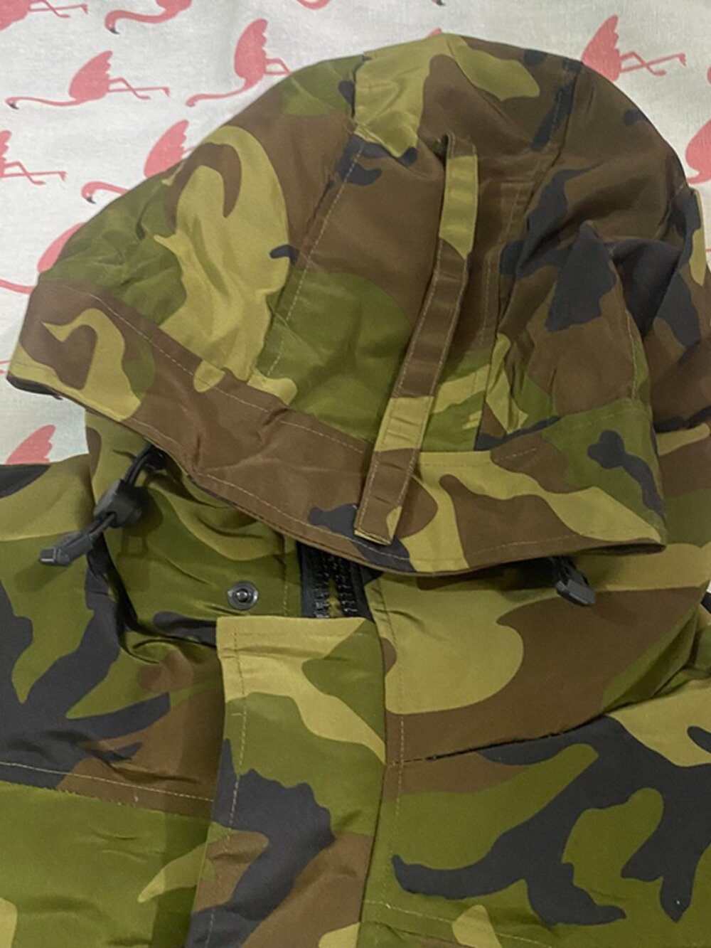 Canada Goose Camouflage Print Hooded Down Jacket - Picture 5 of 12
